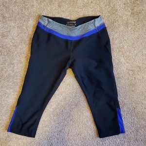 MPG Cropped Athletic Legging